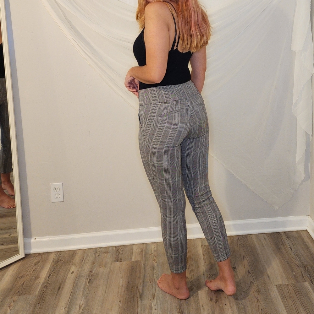 Women's pants size small - Picture 3 of 3